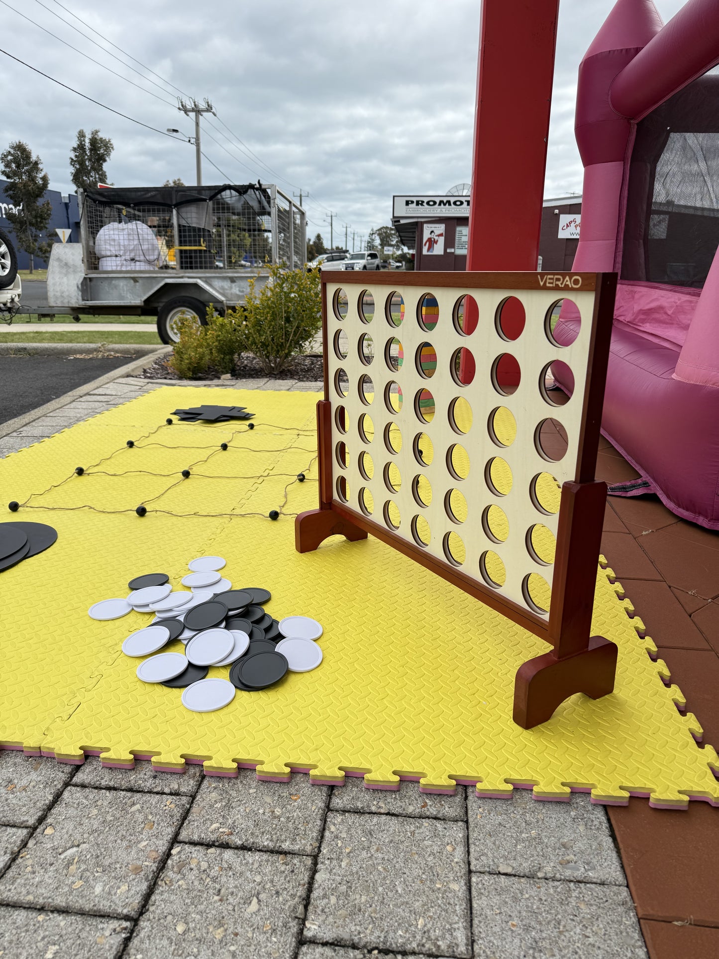 Connect 4 Lawn Game